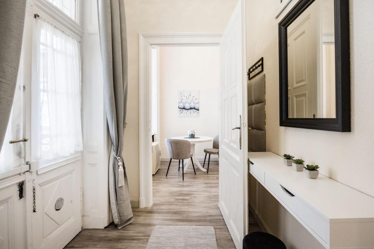 Andrassy 13 Center Apartment ブダペスト エクステリア 写真